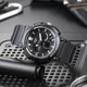 Часы Casio MCW-200H мужские электронные спортивные водонепроницаемые, черные с золотом - изображение 6