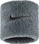 Напульсники Nike Swoosh классические 2PK серые для спорта унисекс контроль пота эластичные - изображение 2