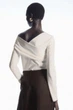 Блуза жіноча cos gathered off-the-shoulder asymmetric top 1189886007 L Молочний - изображение 2