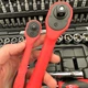 Набор инструментов Intertool 108 единиц для ремонта авто профессиональный кейс с трещотками Cr-V сталь 1/2 и 1/4 дюйма 4-32 мм - изображение 7