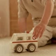 Drewniane auto Little Dutch Ambulans FSC LD2527 (8713291225275) - obraz 6