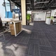 Ковровая плитка Modouyu 50x50 см модульная для офиса и стримовой студии, темно-серая, 40 шт - изображение 5
