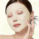 Осветляющая гидрогелевая маска с койевой кислотой и куркумой Medicube Kojic Acid Turmeric Brightening Gel Mask (28 g) - изображение 4