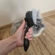 Щетка для вычесывания шерсти Purlov с функцией самоочистки массажная для котов и собак для длинной и короткой шерсти с эргономичной нескользящей ручкой и безопасными зубцами для ухода за домашними животными - изображение 4