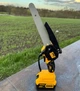 Акумуляторна пила Гілкоріз DeWalt DCM16 акб 48V Шина 200мм 12 м/с для обрізки гілок у саду - зображення 3