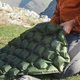 Килимок надувний Highlander Nap-Pak Inflatable Sleeping Mat XL 5 cm Olive (AIR073-OG) - изображение 9