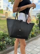 Сумка жіноча Armani Exchange двосторонній шопер тоут на плече чорна з косметичкою - изображение 10