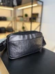 Сумка чоловіча (unisex) Calvin Klein camera bag крос-боді через плече чорна з тисненням - изображение 6