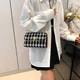 Твидовая сумка на цепочке с клапаном Lilly P2-1401-1AW черно-белая - изображение 4
