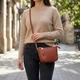 Небольшая женская сумка через плечо из натуральной кожи Vintage 22300 коричневая - изображение 2