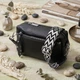 Практична жіноча шкіряна сумка зі стильним бігунком Vintage 22654 чорна - зображення 1