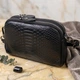 Компактная сумка для женщин на два отделения из натуральной кожи Vintage 22799 черная - изображение 4