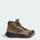 Черевики Terrex Winter Leather Mid Cut Rain.Rdy Cold.Rdy adidas JR5297 42 (8 UK) коричневий (4067903225677) - зображення 1