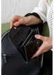 Шкіряний гаманець Smart Wallet з натуральної шкіри Краст великий жіночий гаманець з відділеннями для карт і купюр чорний 59833 - зображення 2