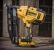 Пістолет цвяхозабивний акумуляторний DeWALT DCN662N - зображення 7