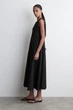 Сукня жіноча COS panelled gathered-side midi dress 1267743001 S Чорний - зображення 2