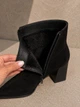 Ботинки женские Hoseily D3566-3 утепленные на каблуке с острым носком экозамша 38 черные - изображение 4