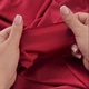 Ткань атлас шелк 96 гр/м2 140 см блестящая, легкая, для платьев, юбок, блуз, пижам, аксессуаров бордо 5264184 - изображение 3