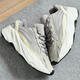 Кросівки чоловічі та жіночі Adi Yeezy Boost 700 V2 Static / Аді Ізі буст 700 в2 рефлективні 38 - зображення 1