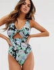 Купальник жіночий ASOS DESIGN для пишного бюста чорний з квітковим принтом з вузлом спереду EU 34 E/F (ASOS34EF) - зображення 1