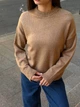 Базовый женский свитер кофейного цвета 39289 One Size - изображение 4