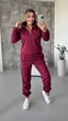 Костюм женский прогулочный бордового цвета 39291 50/52 - изображение 2