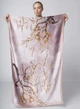 Шовковий шарф жіночий палантин світлий бузковий лавандовий ніжний принт квіти мигдалю із шовку для жінки на голову плечі 180х90 см - зображення 6