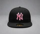 Кепка new era 59fifty new york yankees black/pink (чорно-рожева, розмір 7 1/4) - зображення 1