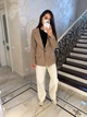 Пиджак женский классический однобортный из костюмной ткани на подкладке с длинным рукавом G&M k-132275 46-48 Размер цвет мокко - изображение 3