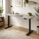 Стіл Space 2 електричним регулюванням висоти Ferrum-decor 75x135x67 Чорний метал ДСП Бетон 16 мм (SPACE2045) - зображення 2