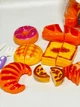 Ігровий набір іграшкової випічки на липучках (продукти, 2 ножі, виделка, ложка), фіолетові прибори - зображення 11