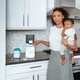Машина для приготовления детской смеси Baby Brezza Подогреватель воды для детской смеси Instant Warmer, белый (BRZ0057) - изображение 7