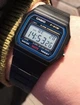 Электронные часы Casio F-91W-1D черные 30 м - изображение 7