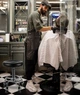 Парикмахерский косметический стул Beautylushh SF23505, поворотный, с резиновыми колесами, табурет для салона - изображение 3