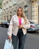 Вітровка жіноча демісезонна з подвійним капюшоном на блискавці та гумкою внизу великих розмірів G&M k-132592 50-52 Розмір колір бежевий - зображення 4