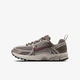 Кросівки жіночі Nike Vomero 5 (Gs) 36.5 Коричневий HF6998-200 - зображення 4