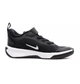 Кроссовки подростковые Nike Omni Multi-Court Shoes 28.5 Чорно-білий DM9026-002 - изображение 4