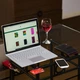 Женский кожаный кошелек из натуральной кожи вертикальный для карт с RFID защитой, с монетницей и отделениями, черный красный 61286 - изображение 5