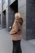 Зимняя женская шуба UF-Fashion Ш-304 50 капучино - изображение 6