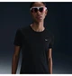 Футболка жіноча Nike Tempo Df Ss Top Black S Чорний HQ0648-010 - зображення 2