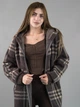 Женская кофта из альпаки коричневая в клетку с капюшоном one size (2631272) - изображение 2