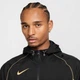 Ветровка мужскиая Nike Strike+ Water-Repellent Hooded M Чорно-білий HJ3802-013 - изображение 3
