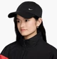 Кепка Nike U Nk Club Cap U Cb Sm Swsh S/M Чорний FZ5698-010 - зображення 1
