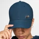 Кепка Nike Dri-Fit Club Structured Metal Logo S/M Темно-зелений FB5371-478 - зображення 6