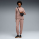 Костюм жіночий PUMA Relaxed Tracksuit Women 69190088 s, бежевий - изображение 1