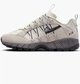 Кроссовки женские Nike Air Humara 40 FB9982-100 - изображение 1