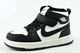 Детские кроссовки Air Jordan высокие B037-1 33 - изображение 3