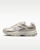 Кросівки жіночі Nike Initiator 37.5 Бежевий 394053-105 - зображення 1