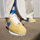 Кроссовки женские Nike Cortez 39 Коричневый DZ2795-701 - изображение 9