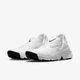 Кросівки жіночі Nike Go Flyease 35.5 Білий DR5540-102 - зображення 2